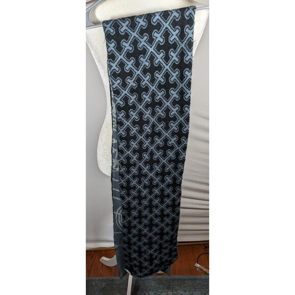 Blizzard Diablo Gothic Black And Grey Officially Licensed Reversible Scarf - Picture 15 of 16